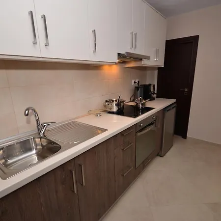Astacos Gazde/Camere de închiriat