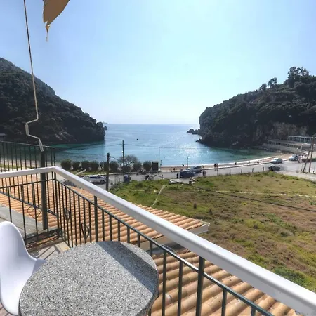 Проживание в семье Astacos *